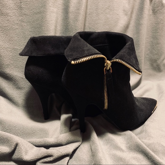 Black and Gold Booties - Picture 2 of 4